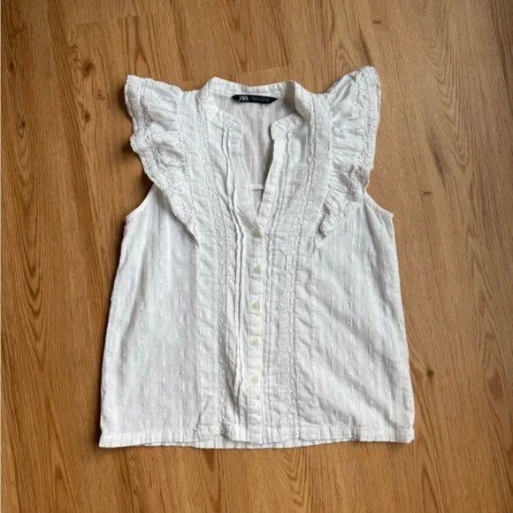 White Ruffled Sleeveless Blouse with Bib Collar - Picture 1 of 3
